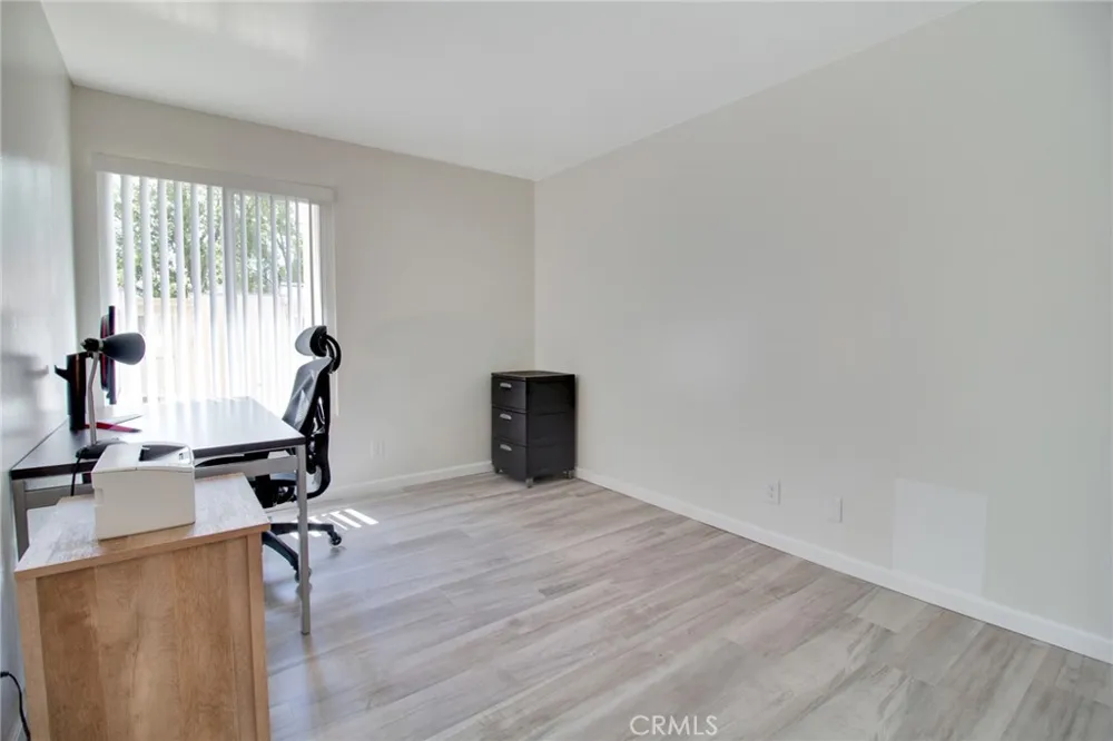 28947 E Thousand Oaks #238 Agoura Hills, CA 91301