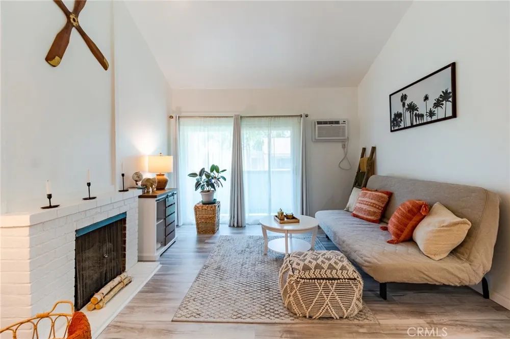 28947 E Thousand Oaks #238 Agoura Hills, CA 91301