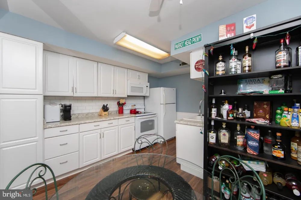 115 E KINGS HIGHWAY ##310 Maple Shade, NJ 08052