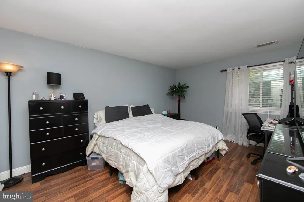 115 E KINGS HIGHWAY ##310 Maple Shade, NJ 08052