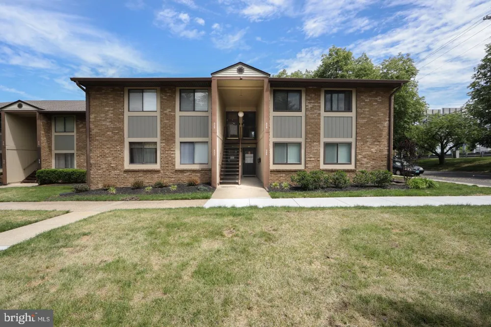 115 E KINGS HIGHWAY ##310 Maple Shade, NJ 08052