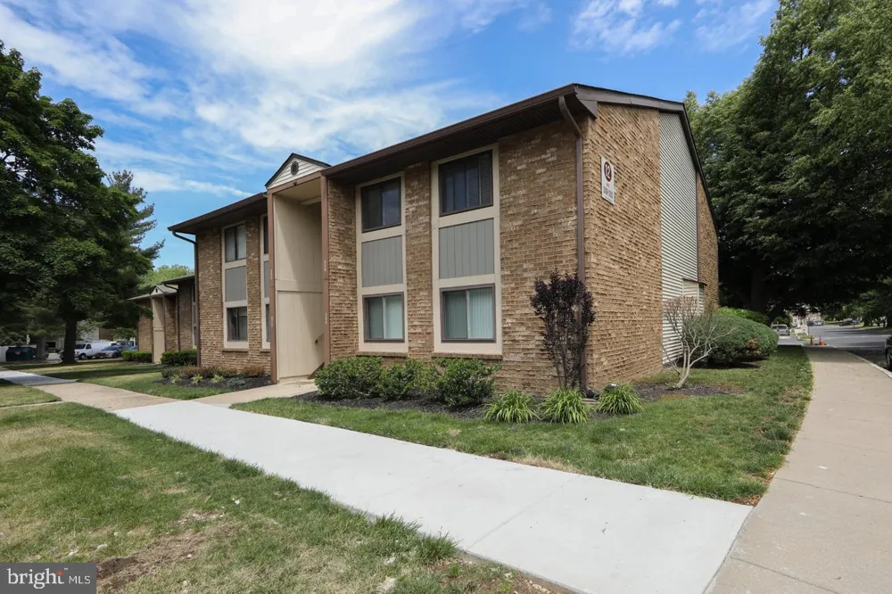 115 E KINGS HIGHWAY ##310 Maple Shade, NJ 08052