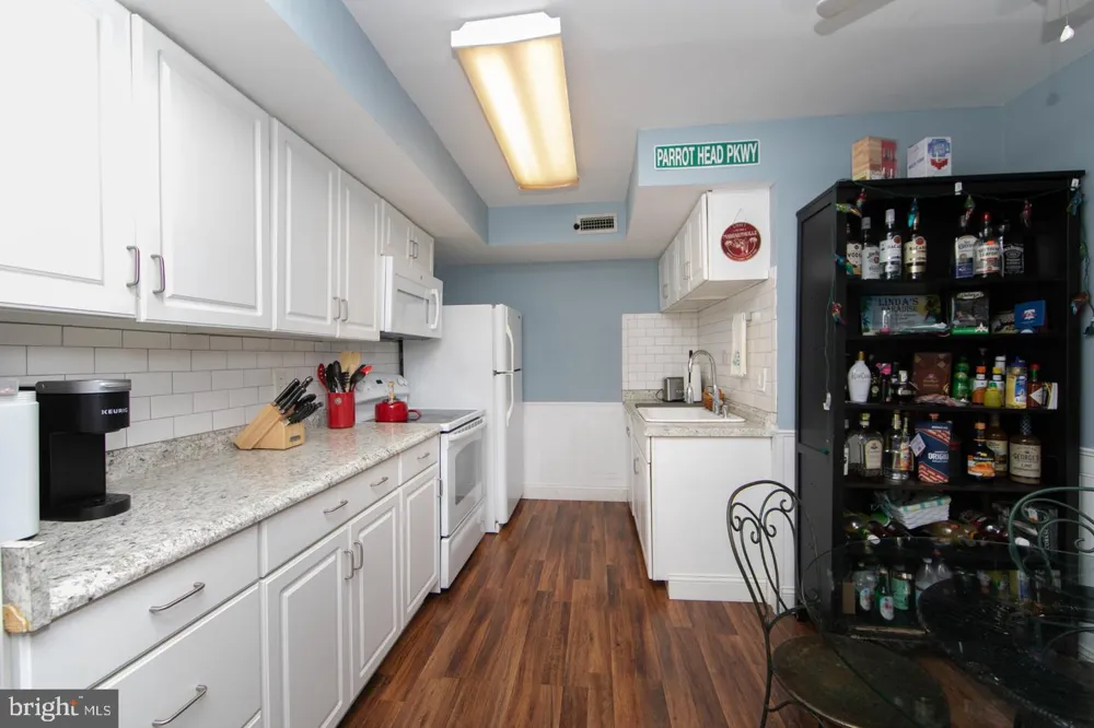 115 E KINGS HIGHWAY ##310 Maple Shade, NJ 08052