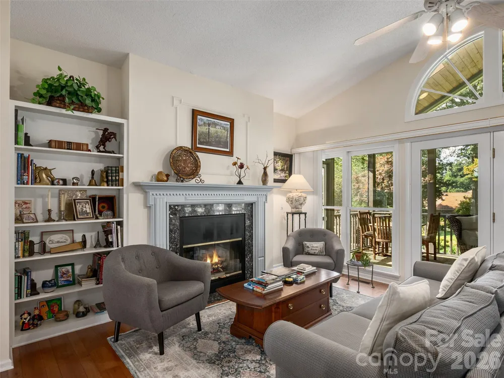 60 Beaumont Drive Hendersonville, NC 28739