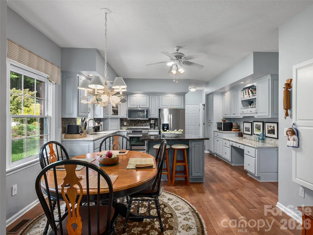 60 Beaumont Drive Hendersonville, NC 28739
