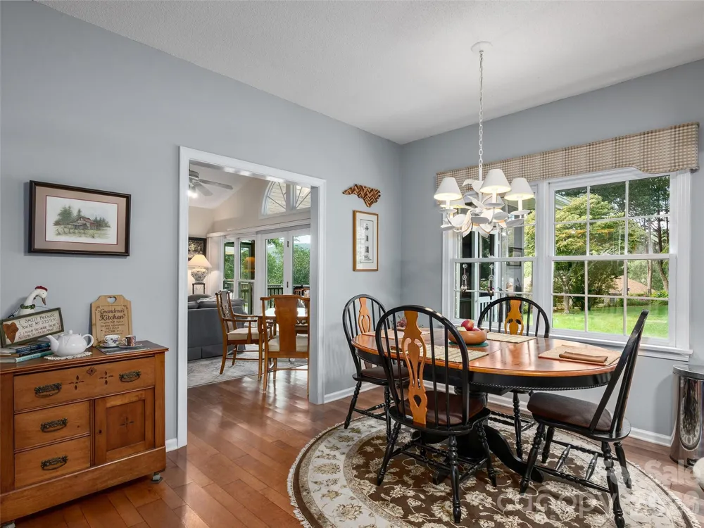 60 Beaumont Drive Hendersonville, NC 28739