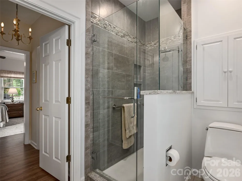 60 Beaumont Drive Hendersonville, NC 28739