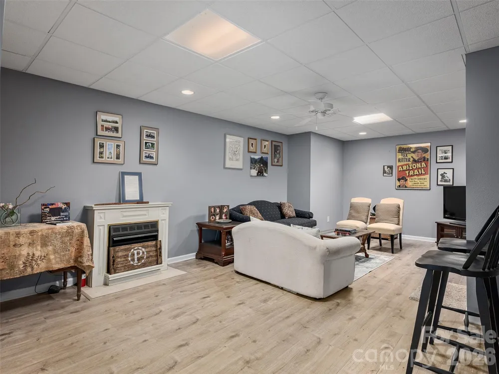 60 Beaumont Drive Hendersonville, NC 28739