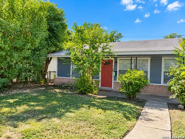 766 EDGEBROOK LN San Antonio, TX 78213