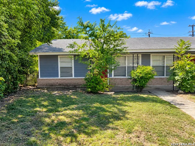 766 EDGEBROOK LN San Antonio, TX 78213