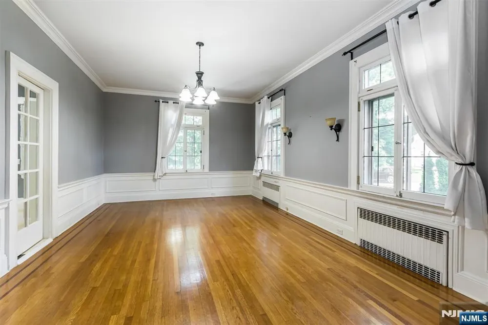37 Forest Drive Bloomfield, NJ 07003