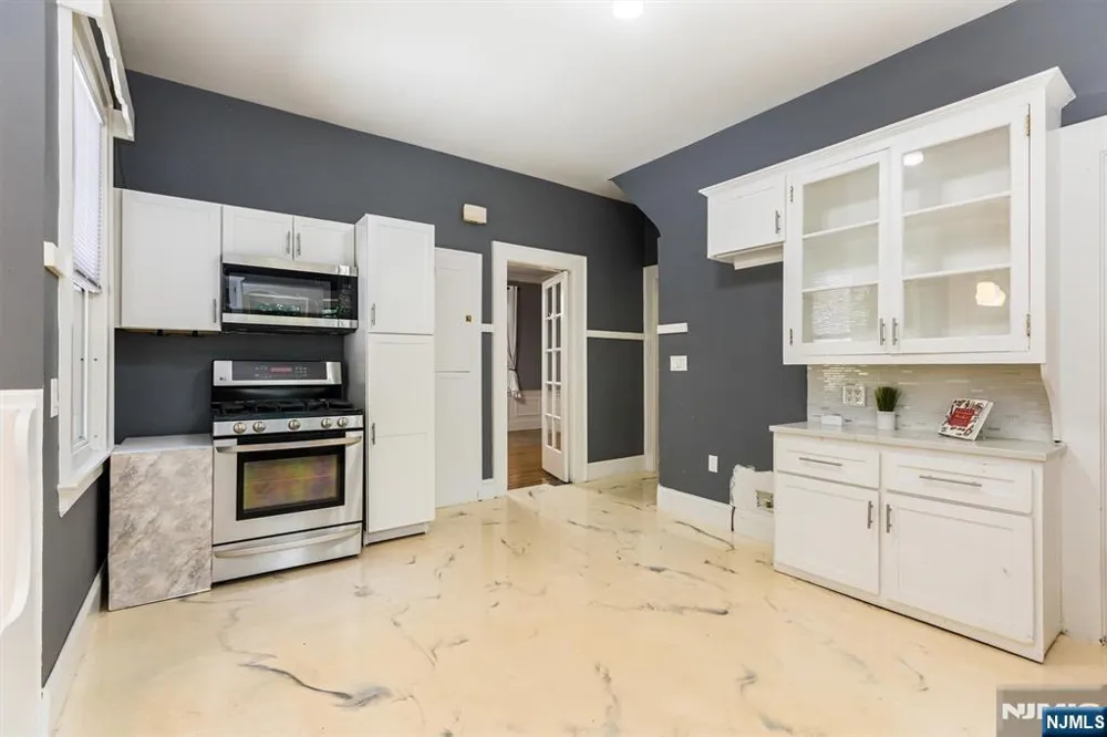 37 Forest Drive Bloomfield, NJ 07003
