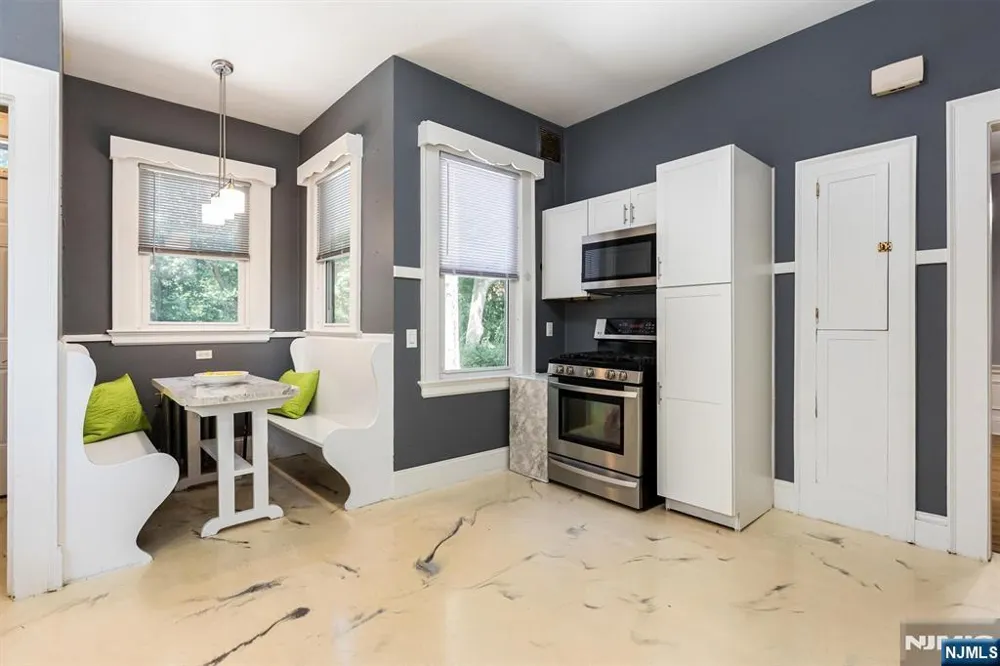 37 Forest Drive Bloomfield, NJ 07003
