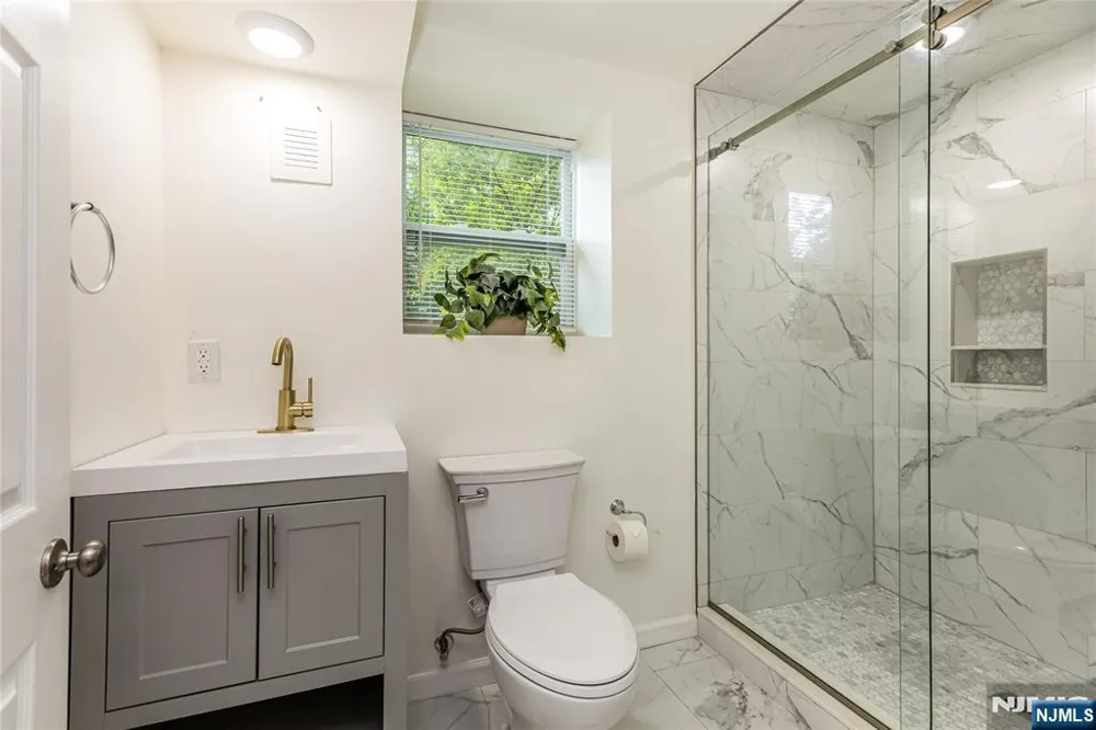 37 Forest Drive Bloomfield, NJ 07003
