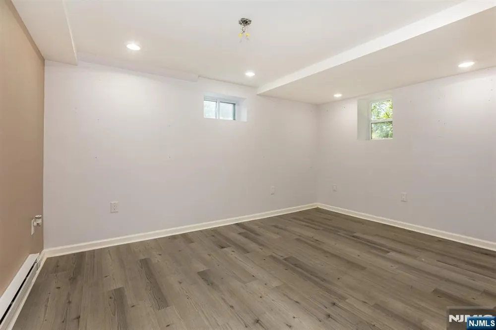 37 Forest Drive Bloomfield, NJ 07003