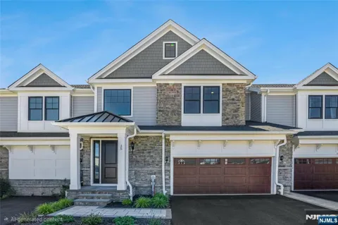 15 Muirfield Lane