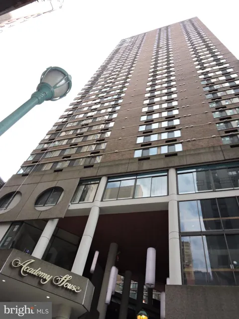 1420 LOCUST STREET #12K
