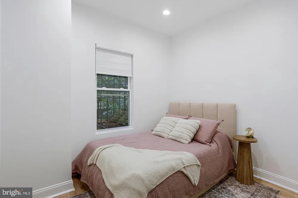1345 V STREET NW Washington, DC 20009
