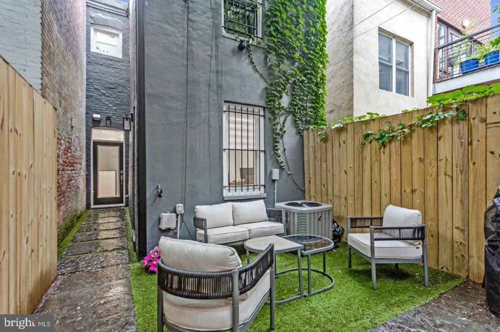 1345 V STREET NW Washington, DC 20009