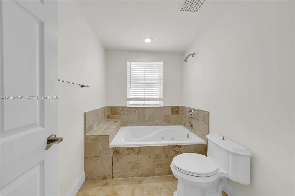 1035 SW 9th Ct Miami, FL 33130