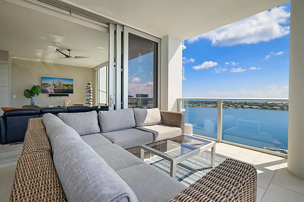 2 Water Club Way #1604 North Palm Beach, FL 33408