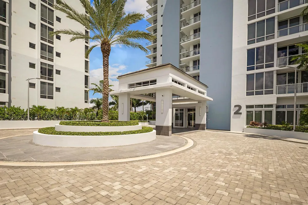 2 Water Club Way #1604 North Palm Beach, FL 33408