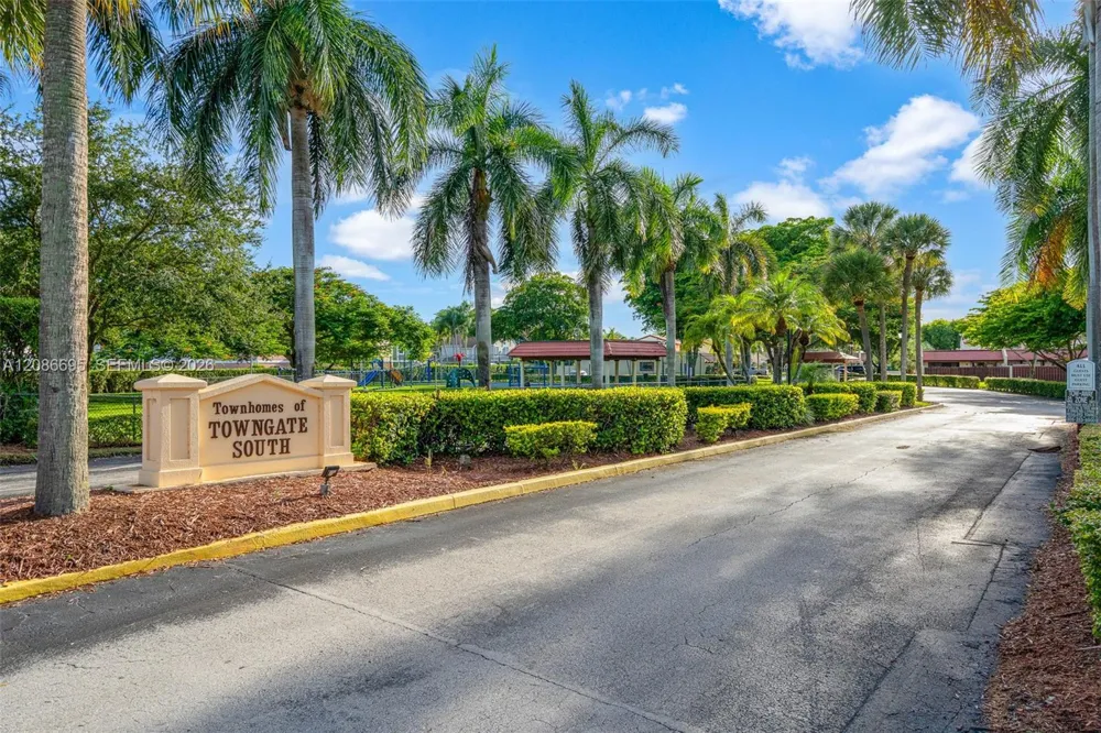11226 SW 117th Ct Miami, FL 33186
