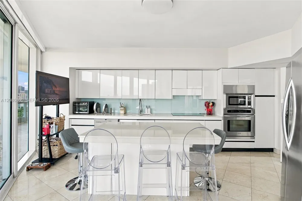 2127 Brickell Ave #2205 Miami, FL 33129