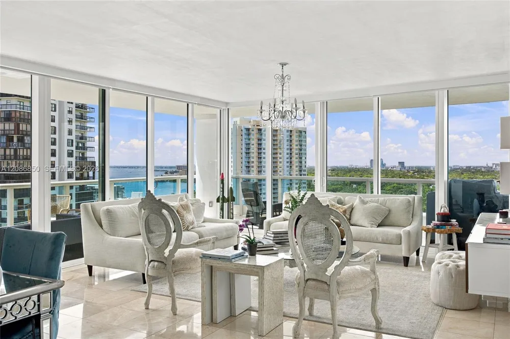 2127 Brickell Ave #2205 Miami, FL 33129