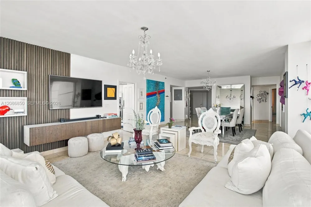 2127 Brickell Ave #2205 Miami, FL 33129