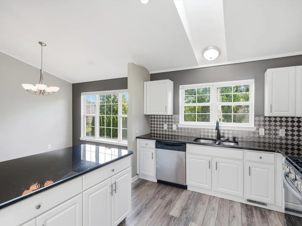 7752 Bay Tree Drive Ypsilanti, MI 48197