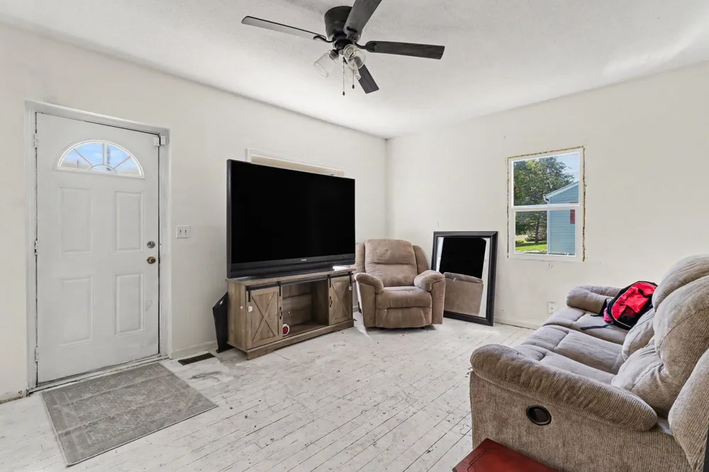 340 E Main Street Hudson, MI 49247
