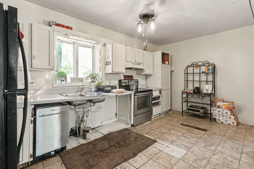 340 E Main Street Hudson, MI 49247