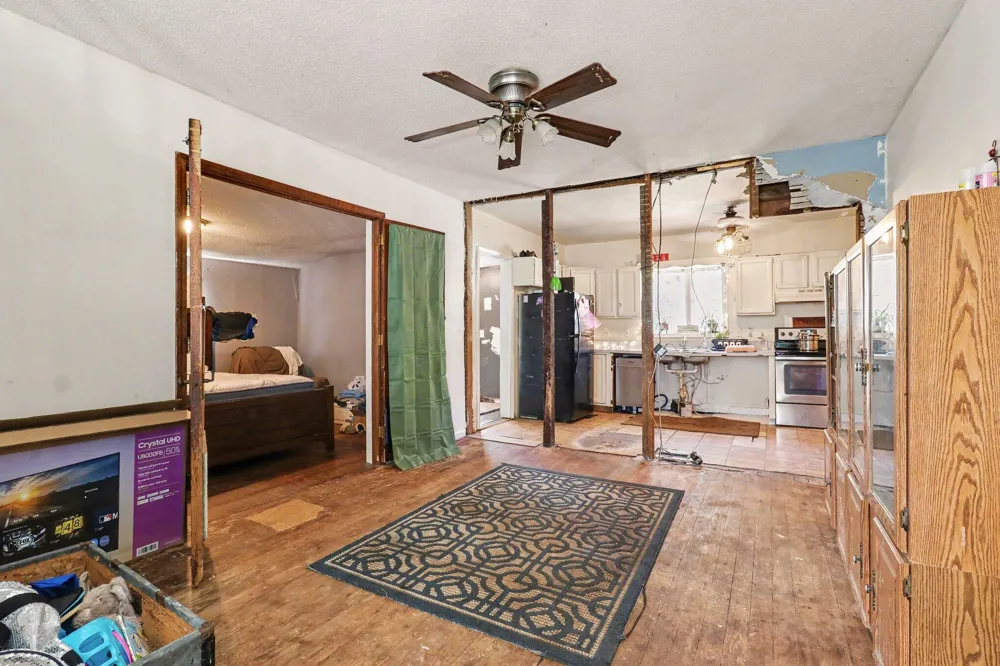 340 E Main Street Hudson, MI 49247