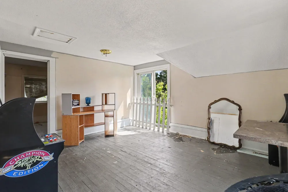 340 E Main Street Hudson, MI 49247