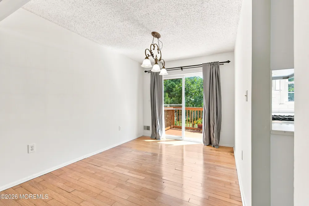 974 Columbus Drive Brick, NJ 08724
