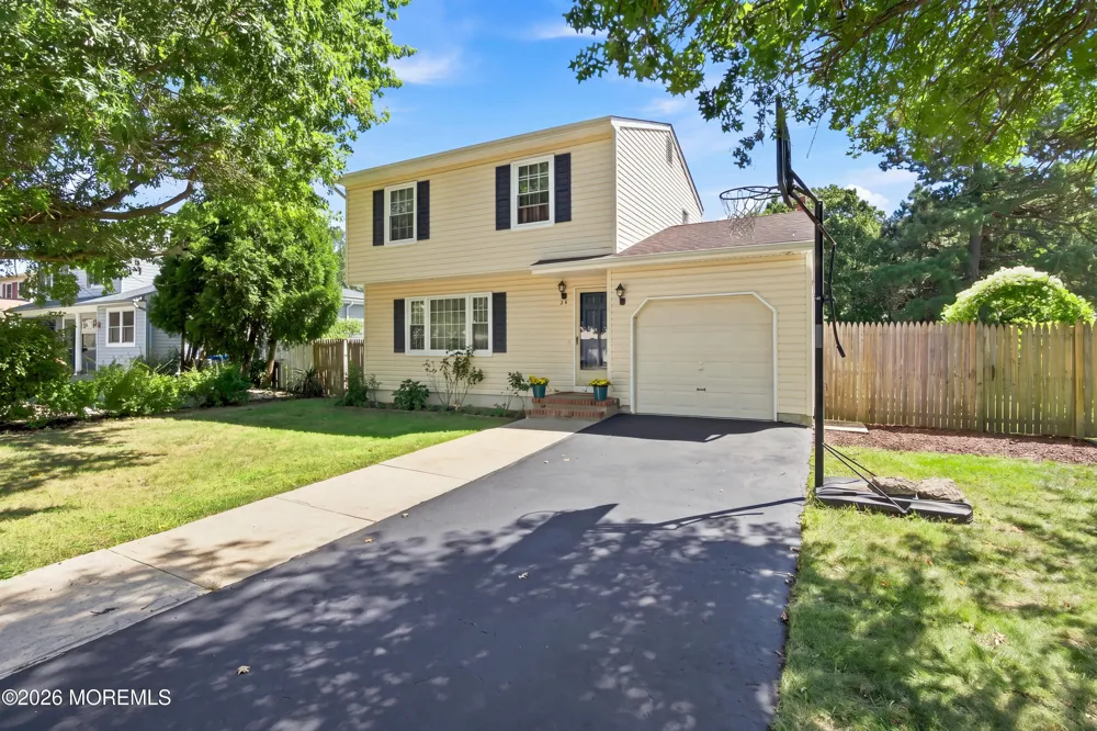 974 Columbus Drive Brick, NJ 08724