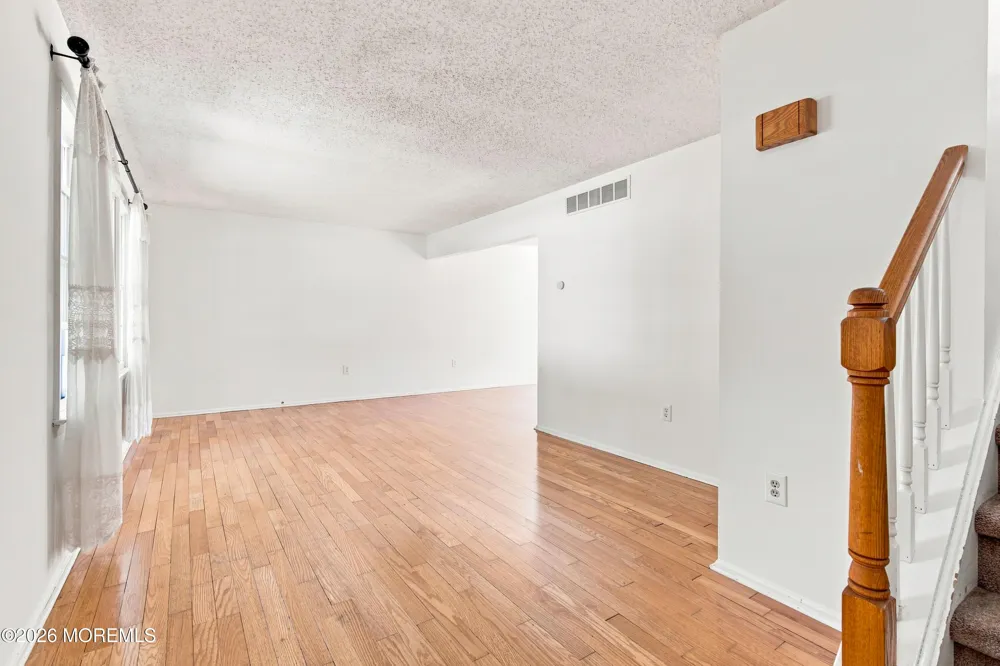 974 Columbus Drive Brick, NJ 08724