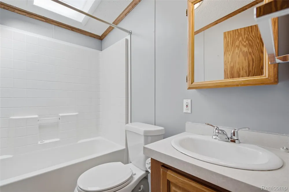 2201 Dutcher Street Flint Charter Township, MI 48532