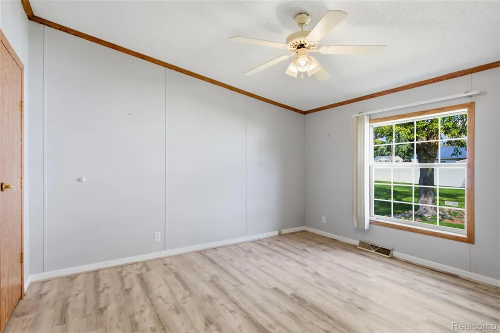 2201 Dutcher Street Flint Charter Township, MI 48532