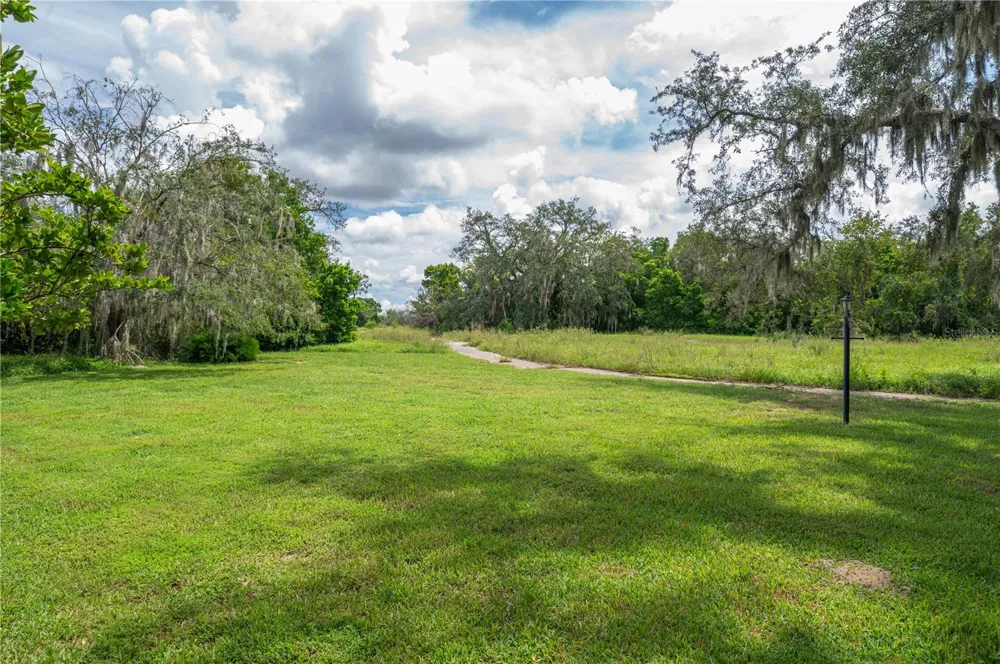 20 NOTTINGHAM WAY Haines City, FL 33844
