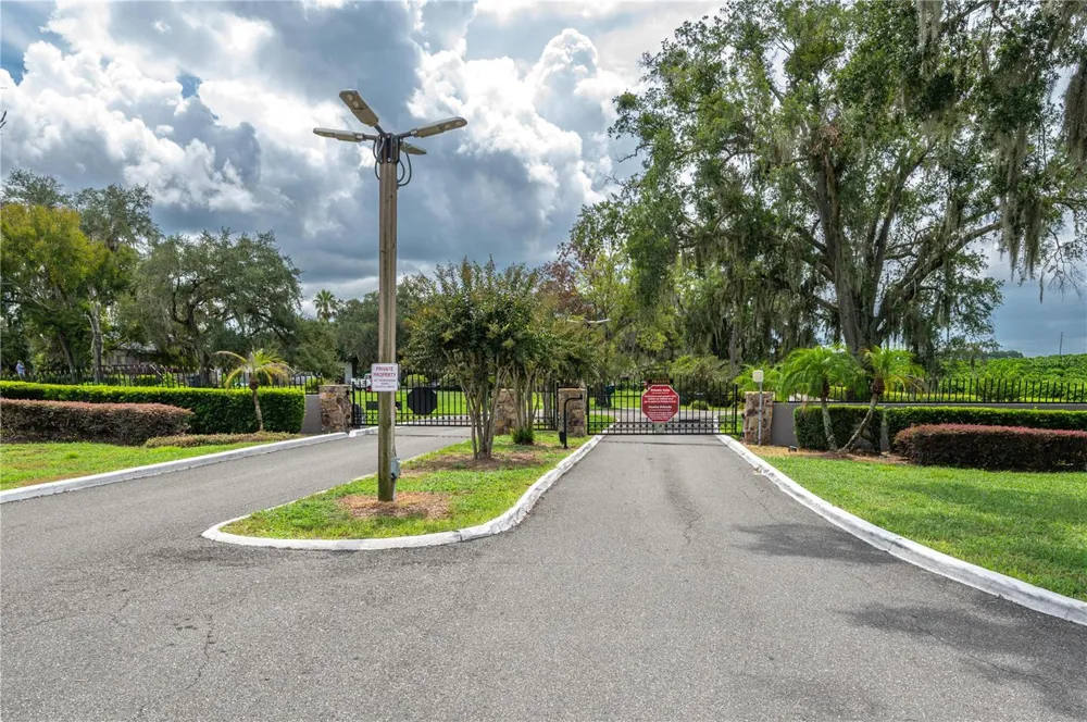 20 NOTTINGHAM WAY Haines City, FL 33844