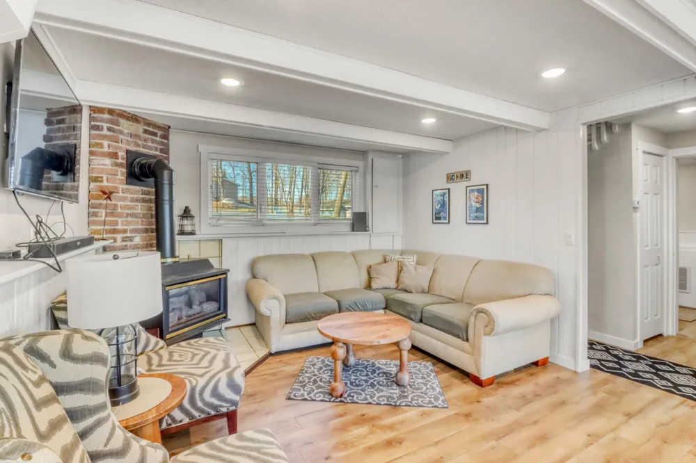 32628 Heilberger Drive Erhard, MN 56534