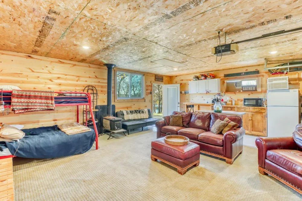 32628 Heilberger Drive Erhard, MN 56534