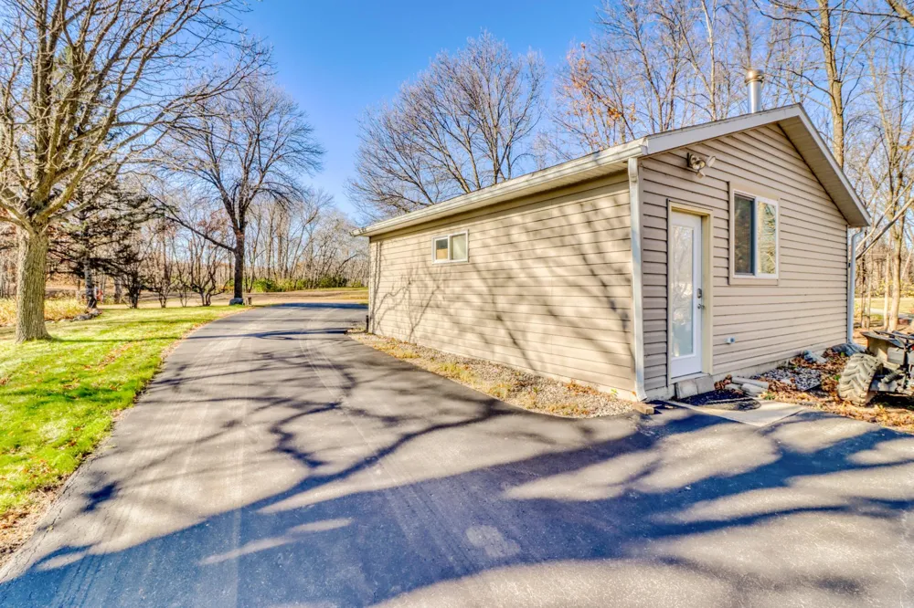 32628 Heilberger Drive Erhard, MN 56534