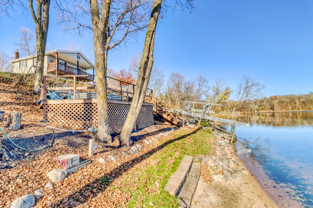 32628 Heilberger Drive Erhard, MN 56534