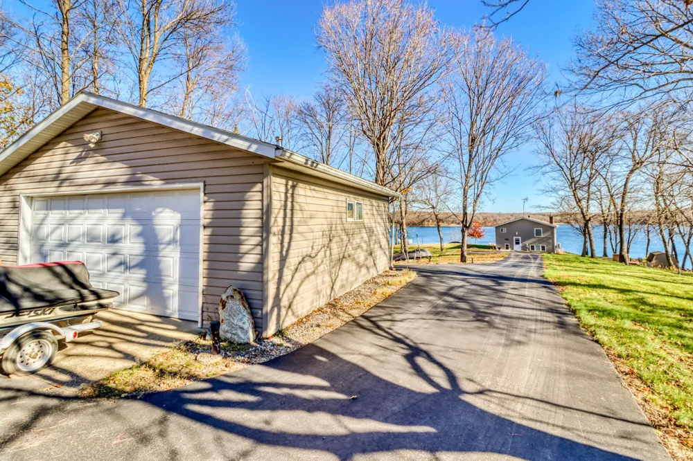 32628 Heilberger Drive Erhard, MN 56534