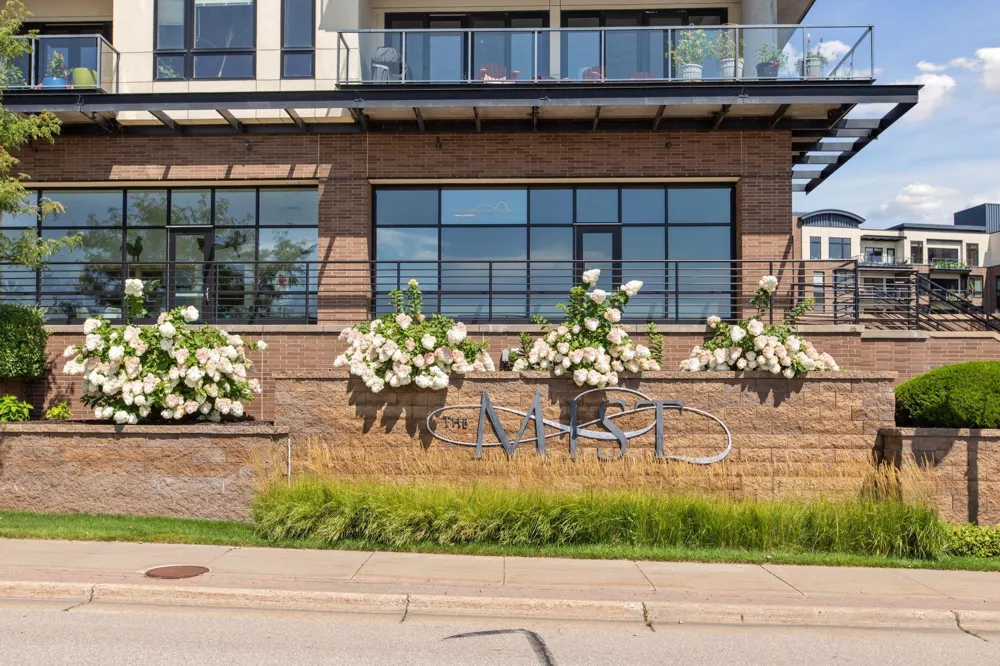 4100 Shoreline Drive #S204 Spring Park, MN 55384
