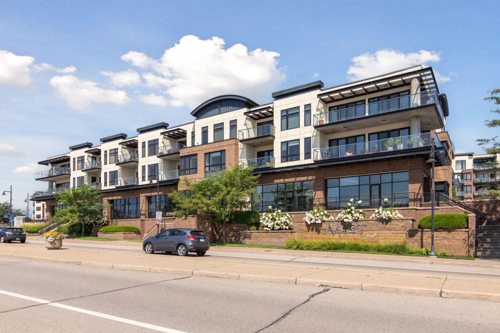 4100 Shoreline Drive #S204 Spring Park, MN 55384