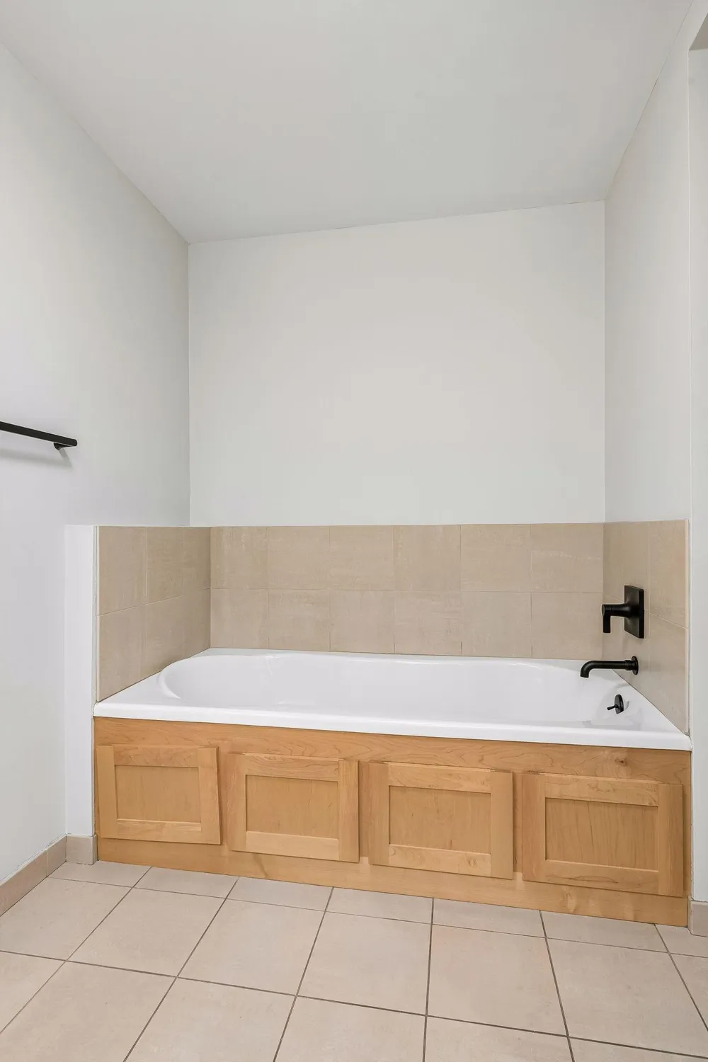 4100 Shoreline Drive #S204 Spring Park, MN 55384